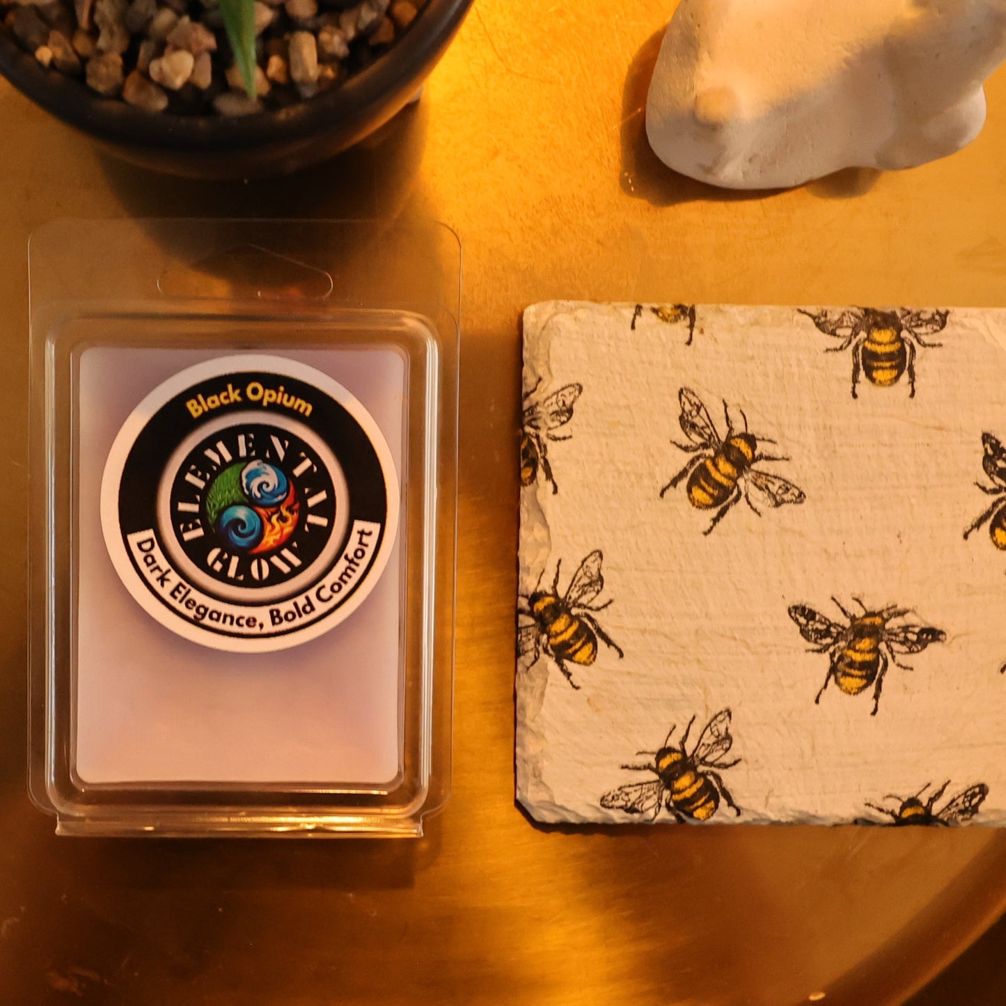 Dark Opium Clamshell